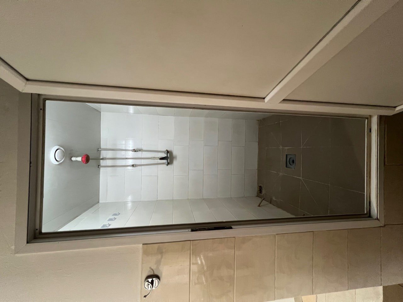 Bathroom / shower facilities